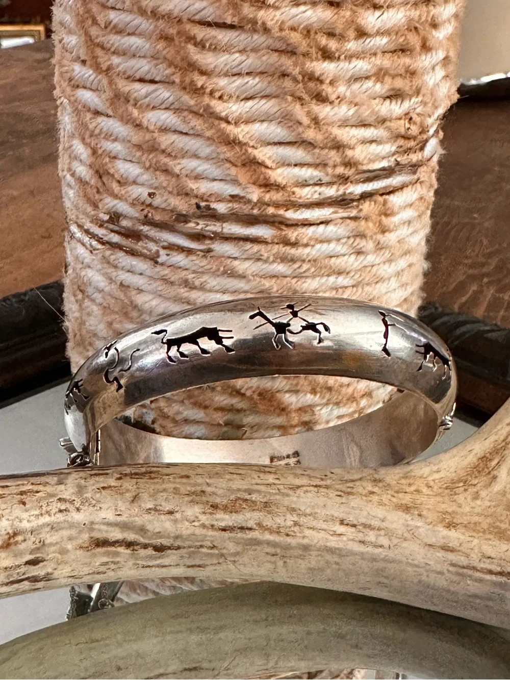Taxco Mexico Sterling Silver 925 Western Bullfighter Cutout Bangle Bracelet